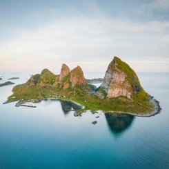 Sanna_Island_seen_from_the_air_©_Marvin_Kuhr_Visit_Helgeland