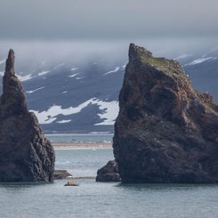 Jewels_Russian_Arctic_Ice_©_Samantha_Crimmin_Quark_Expeditions