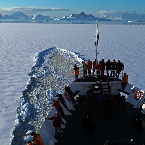 MV_Ushuaia_Antarctica_©_Weisheng_Lin_Antarpply_Expeditions