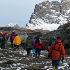 East_Greenland_Walk_Tundra_©_Rob_Tully_Oceanwide_Expeditions