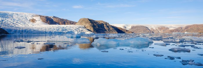 Groenland_Johan_Pedersen_Fjord_mit_Brueckner_Gletscher_©_Martin_Zwick_Naturfoto