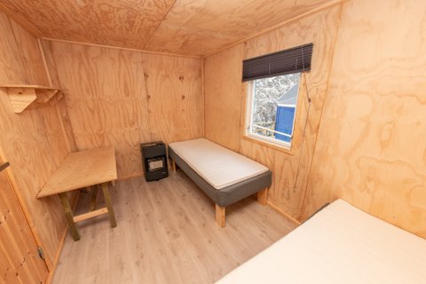 Ice_Camp_Sleeping_Room_Greenland_©_Sven_Gust_Northern_Explorers