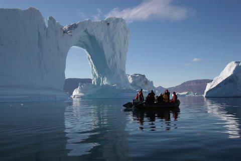 Zodiac_cruising_Scoresby_Sund_Greenland_©_Oceanwide_Expeditions