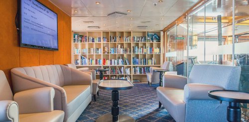 MV_Sea_Spirit_Bibliothek_©_Poseidon_Expeditions