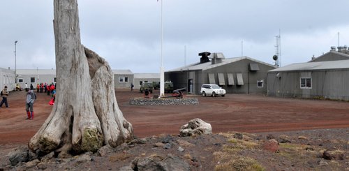 Jan_Mayen_Station_North_Atlantic_©_Jan_Meyer_Oceanwide_Expeditions