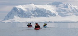 Antarctic_kayaking_©_Anjali_Pande_Oceanwide_Expeditions