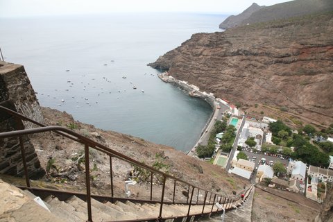 St_Helena_Jacobs_Ladder_Atlantic_Odyssey_©_Rob_Tully_Oceanwide_Expeditions