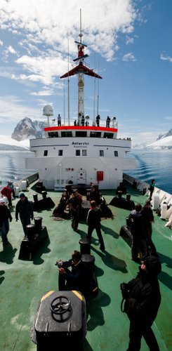 MV_Ushuaia_Deck_©_Tim_Fisher_Antarpply_Expeditions