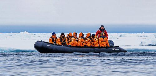 Arctic_Ocean_Atlantic_Svalbald_Zodiac_©_Nicky_Souness_Quark_Expeditions